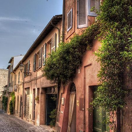 Bed and Breakfast La Torretta Tuscania Exterior foto